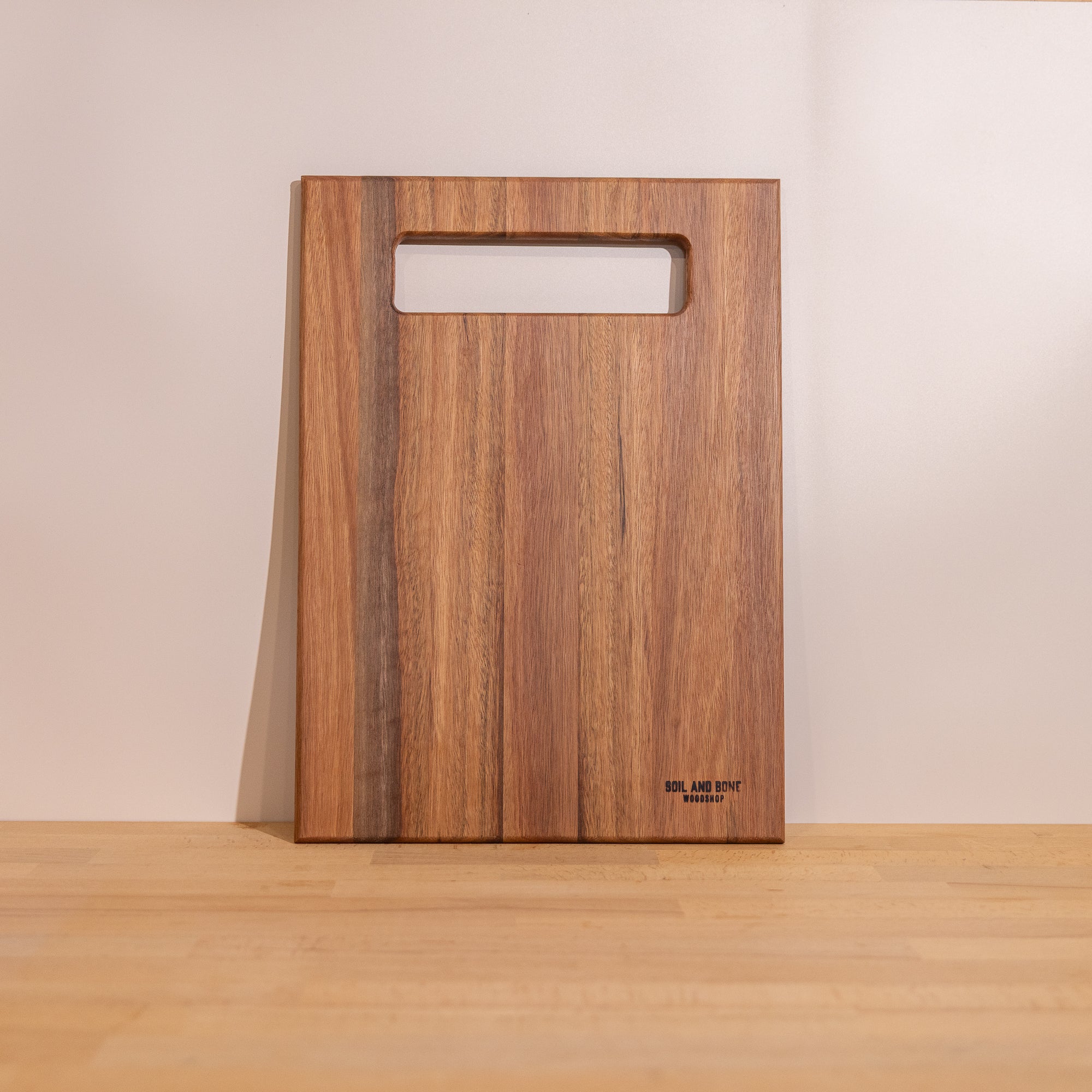 Spotted Gum Pizza Board